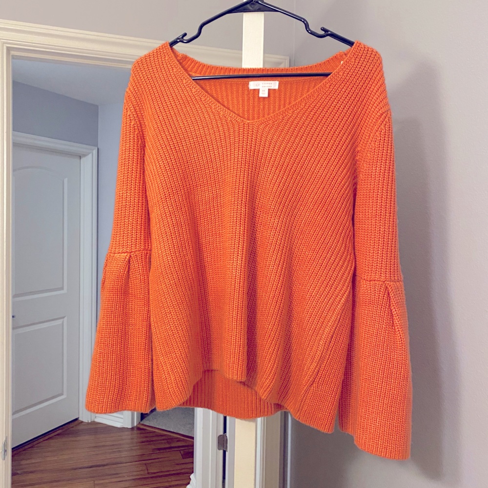 Sweater - New WITHOUT TAGS - Never Worn